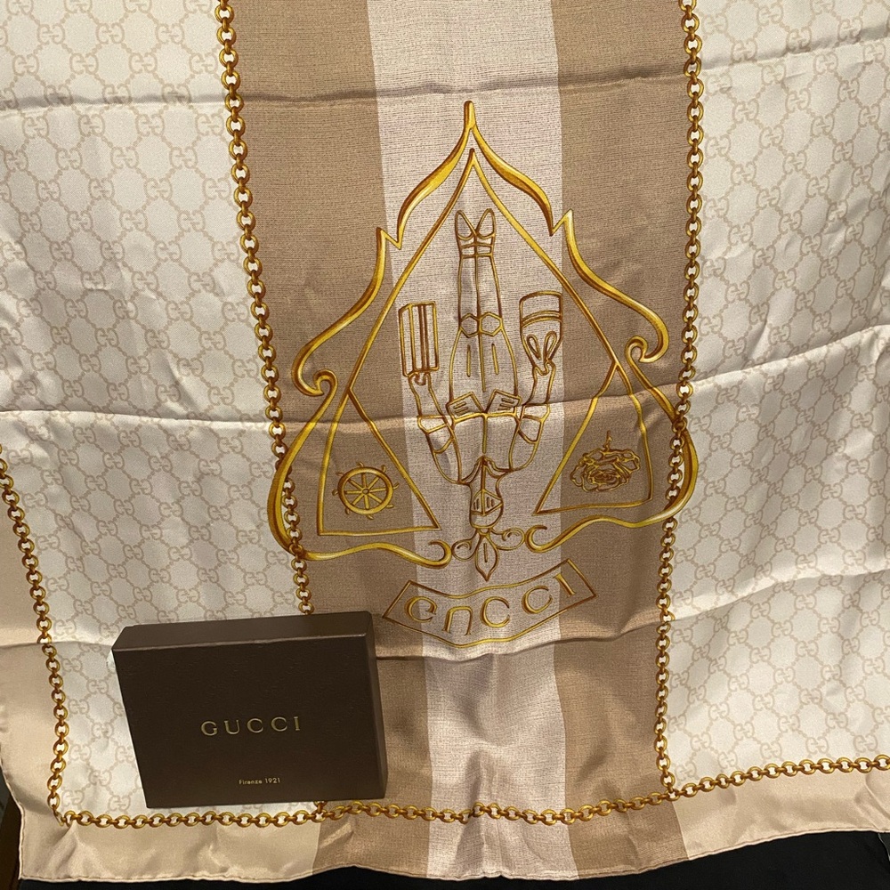 Gucci Tan and Gold Patterned Scarf